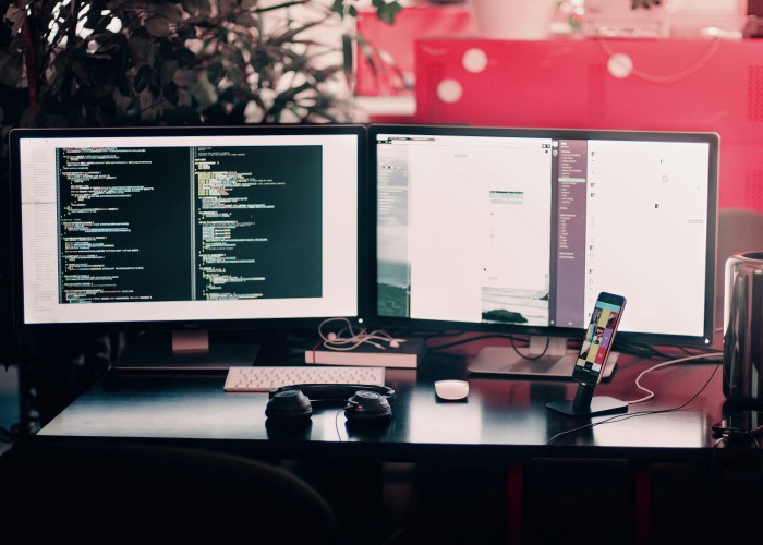 Choosing The Right Tech Stack For Your Startup | Y2Code image