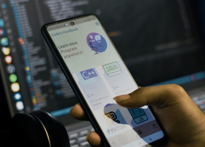 Top Mobile App Development Trends To Watch In 2025 image